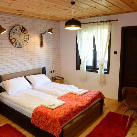 Dream House Villa Leshten Bagian luar foto
